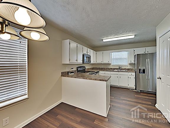 2nd image of 2846 Wellington Pl