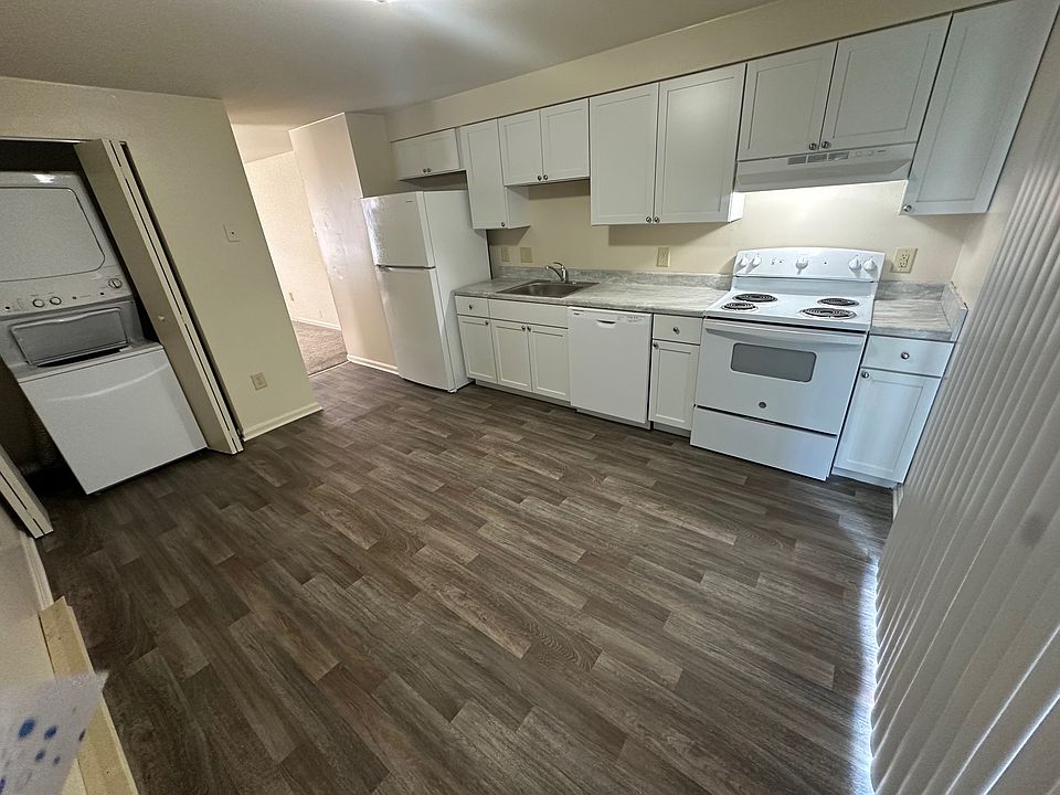 1st image of 109 Crockett Ave #D