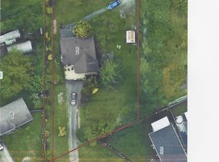 9254 Rideau Ave, North Saanich, BC V8L1E8