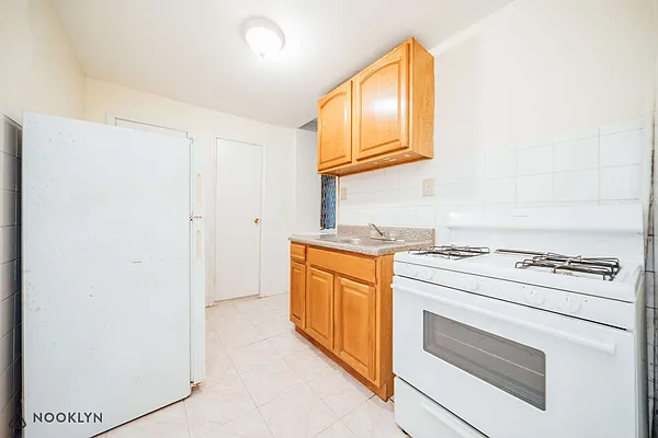 Rented by Nooklyn NYC LLC | media 15