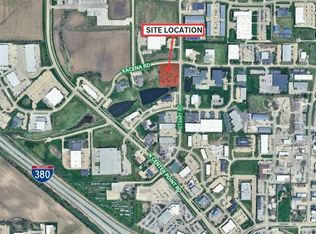 1011 Kacena Rd, Hiawatha, IA 52233