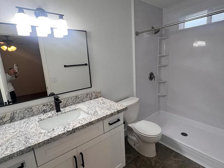 6530 S Farmer Ave — Photo 15