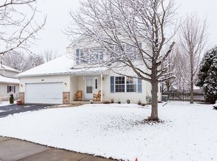 1917 Springside Dr, Crest Hill, IL 60403