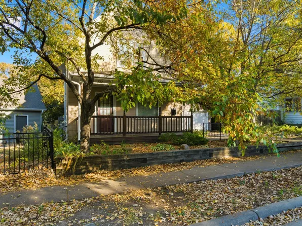 882 Raymond Ave, Saint Paul, MN 55114