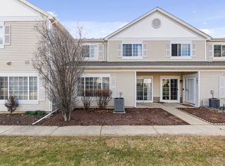 199 N Oakhurst Dr #199, Aurora, IL 60504