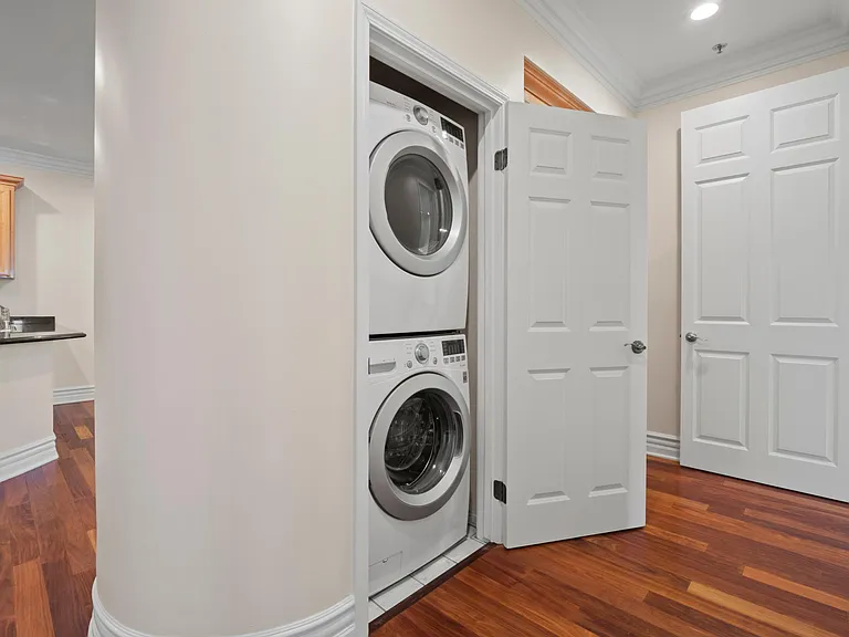 10364 Almayo Ave #201 — Photo 38