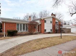 600 Lavergne Ave, Wilmette, IL