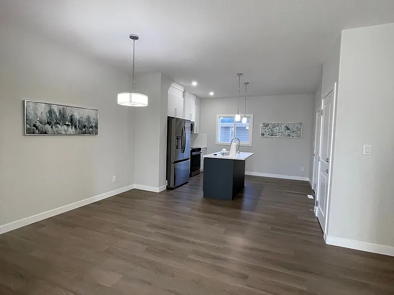 120 Bluff Cv — Photo 10