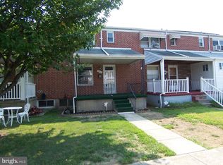 911 Foxwood Ln, Essex, MD 21221