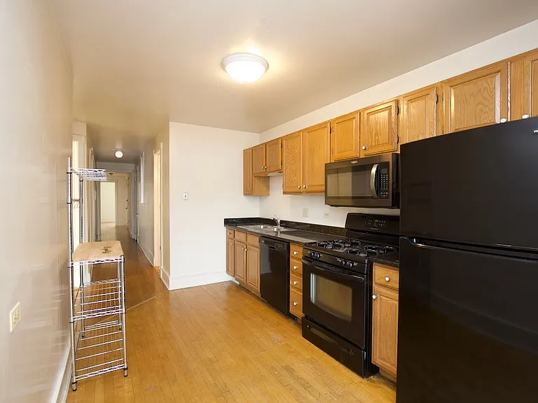 6717 N Sheridan Rd #S4 — Photo 3