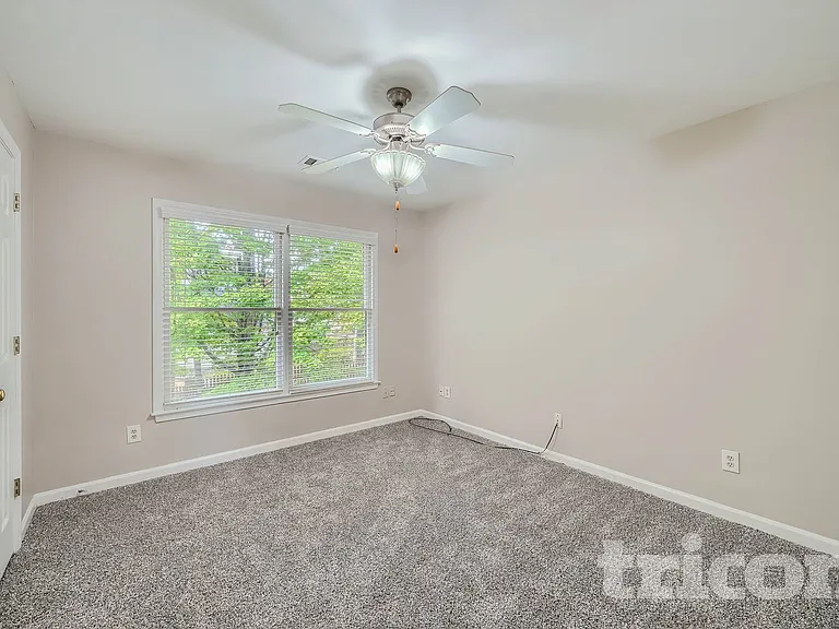 185 Gainford Ct — Photo 5