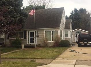 2825 Glendale Ave, Racine, WI 53403