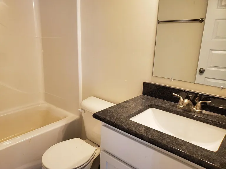 203 N Dillard St #D — Photo 1