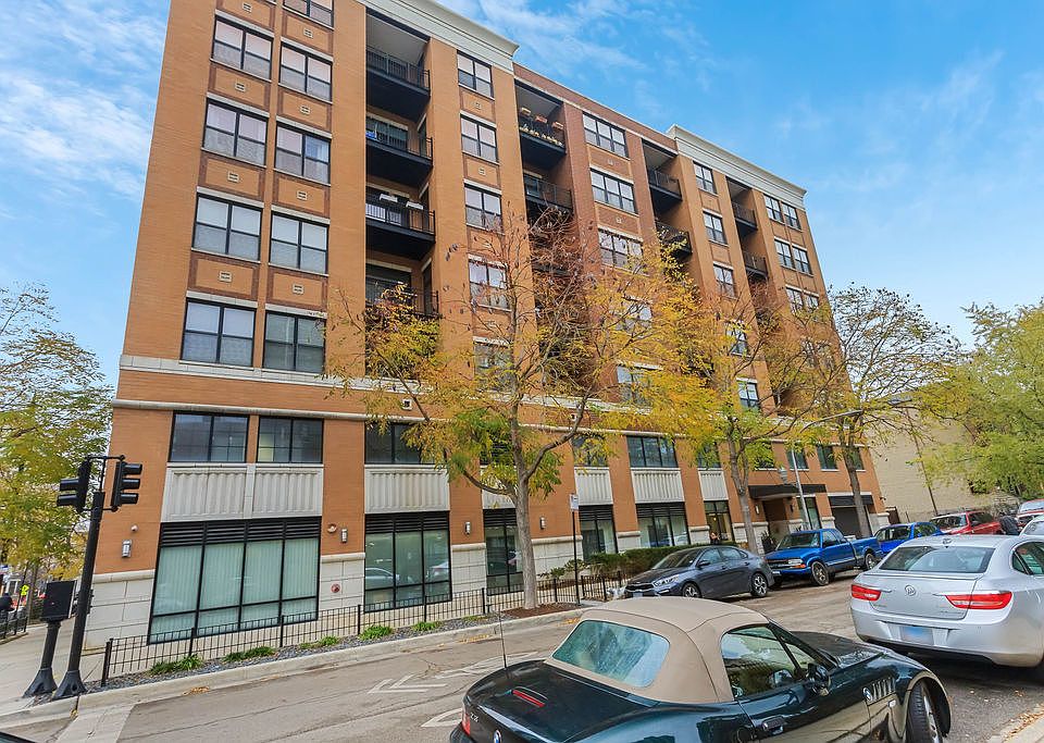 1st image of 950 W Leland Ave APT 308