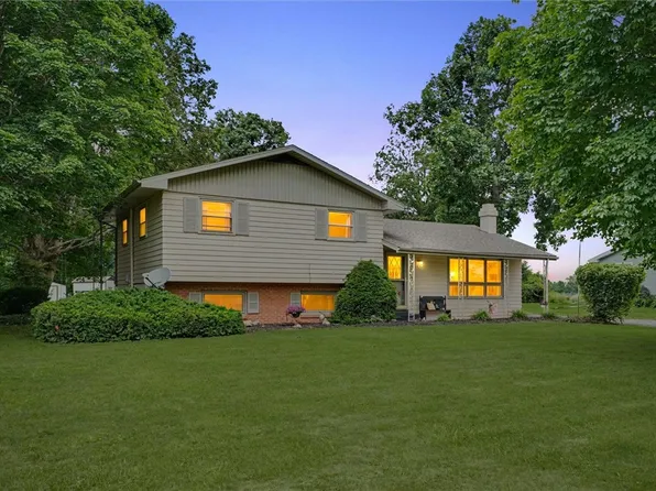 307 Poland Rd, Danville, IL 61834
