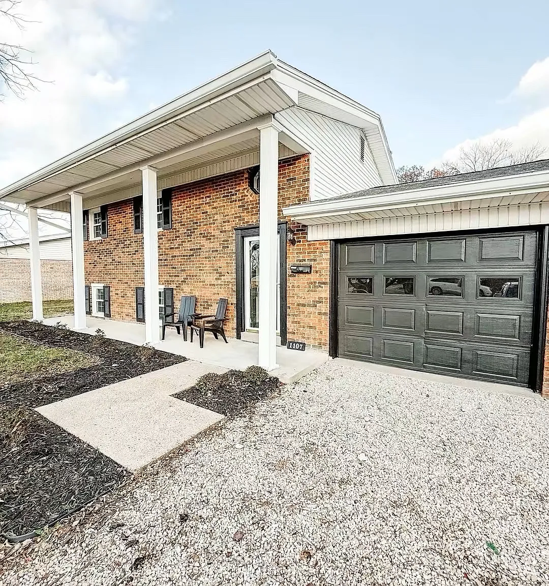 4 bed, 1804 sqft, $2,000 — Photo 1
