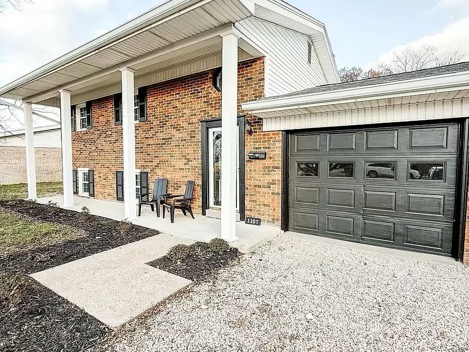 1107 N Boeke Rd