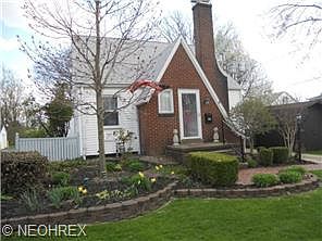 1st image of 1534 Woodland St NE