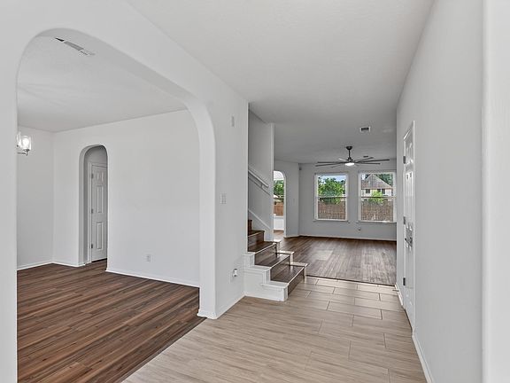 2nd image of 23814 Spring Dane Dr