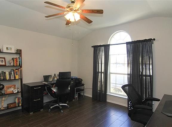 4th image of 17102 Zola Ln