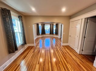 16 Halcyon St FLOOR 2, Schenectady, NY 12302