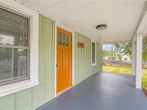 911 Williams St, Eden, NC 27288