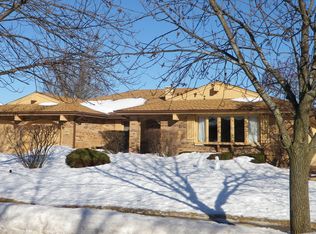 113 Glenridge Ln, Schaumburg, IL 60193