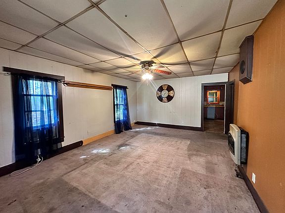 2nd image of 404 N Main Street