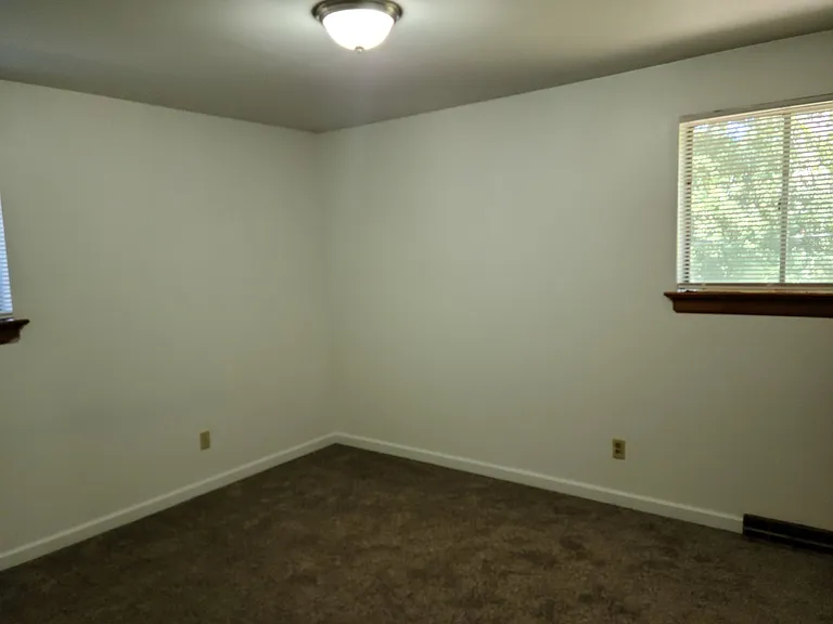 8010 Sycamore Ln — Photo 16