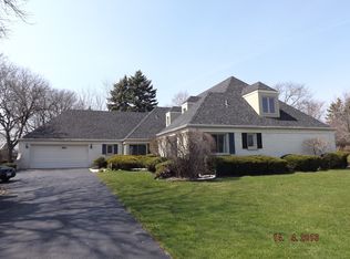 3550 Whirlaway Dr, Northbrook, IL 60062