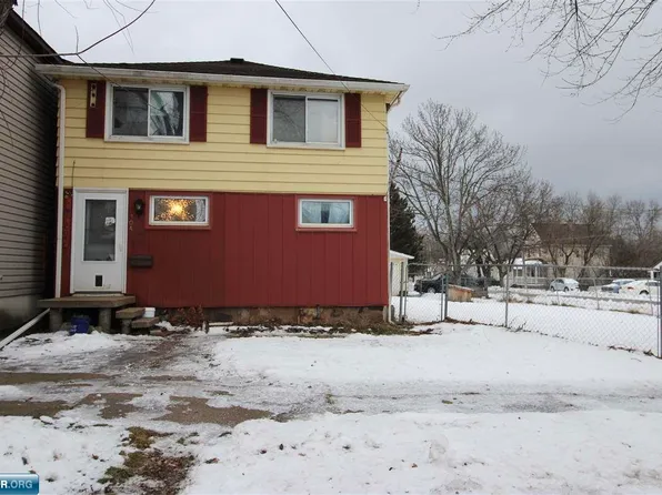 304 Mitchell Ave, Hibbing, MN 55746