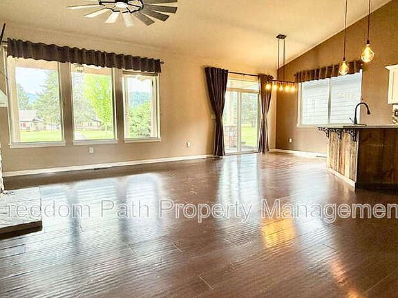 4th image of 184 Ironwood Dr