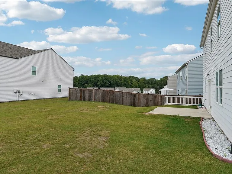 100 Fernbrook Trl — Photo 26