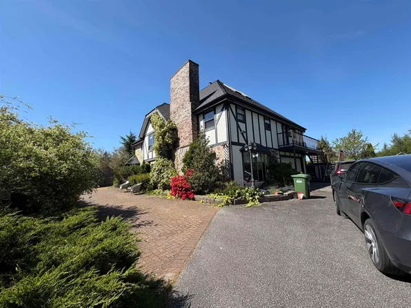 10591 Granville Ave, Richmond, BC V6Y 1R5