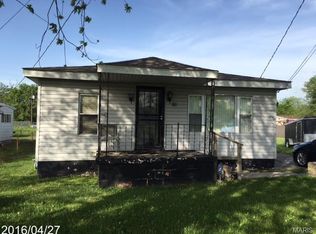 122 Roosevelt St, Madison, IL 62060