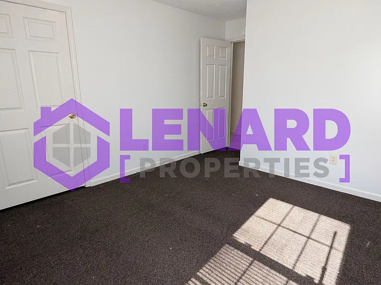 620 W Morgan St — Photo 11