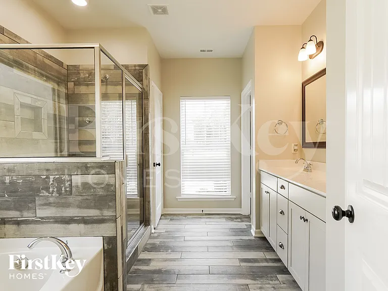 744 Helena Station Dr — Photo 11