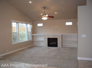 2838 N Blue Springs Ave, Meridian, ID 83646