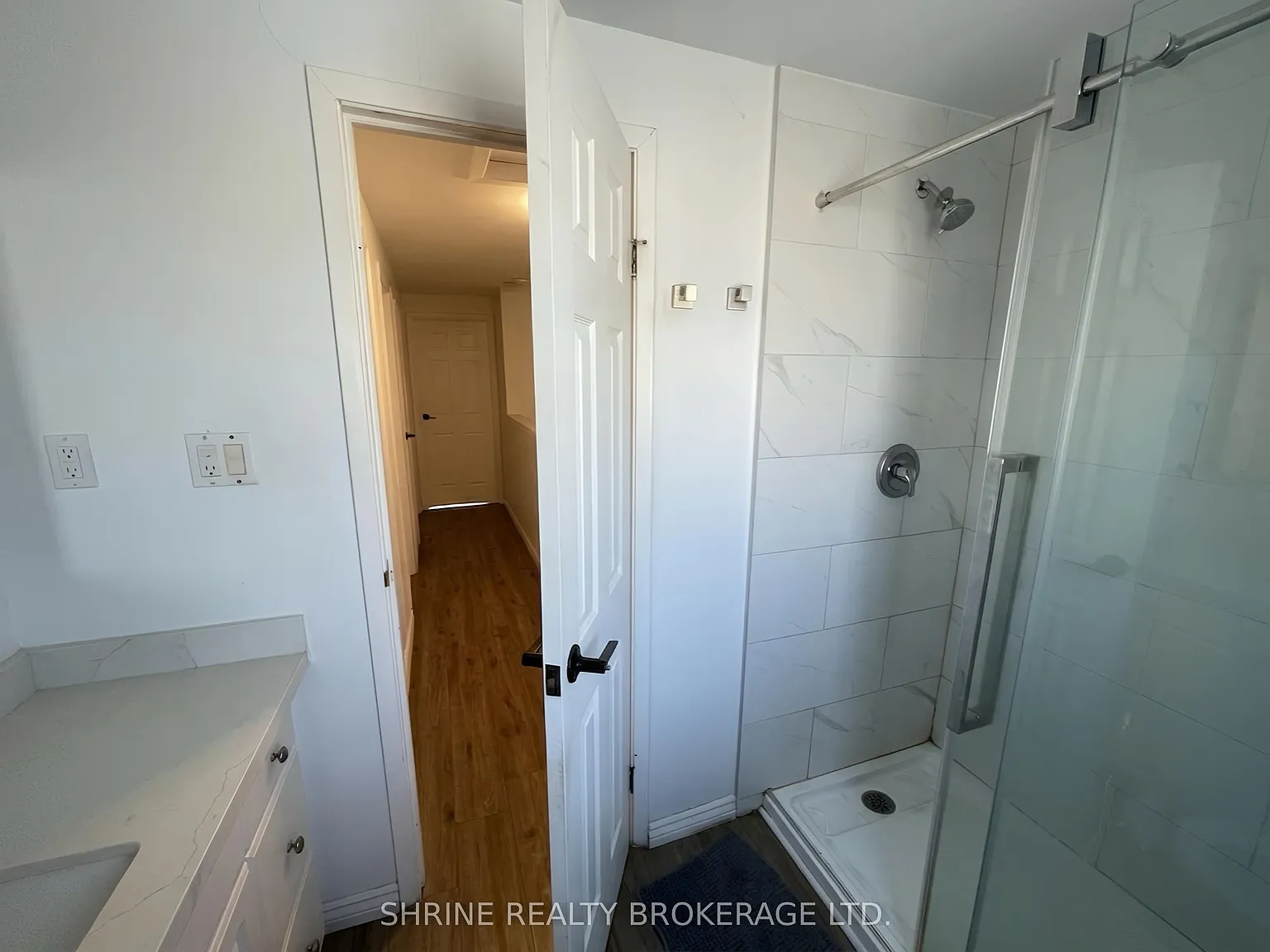 3 bed, $2,300 — Photo 4