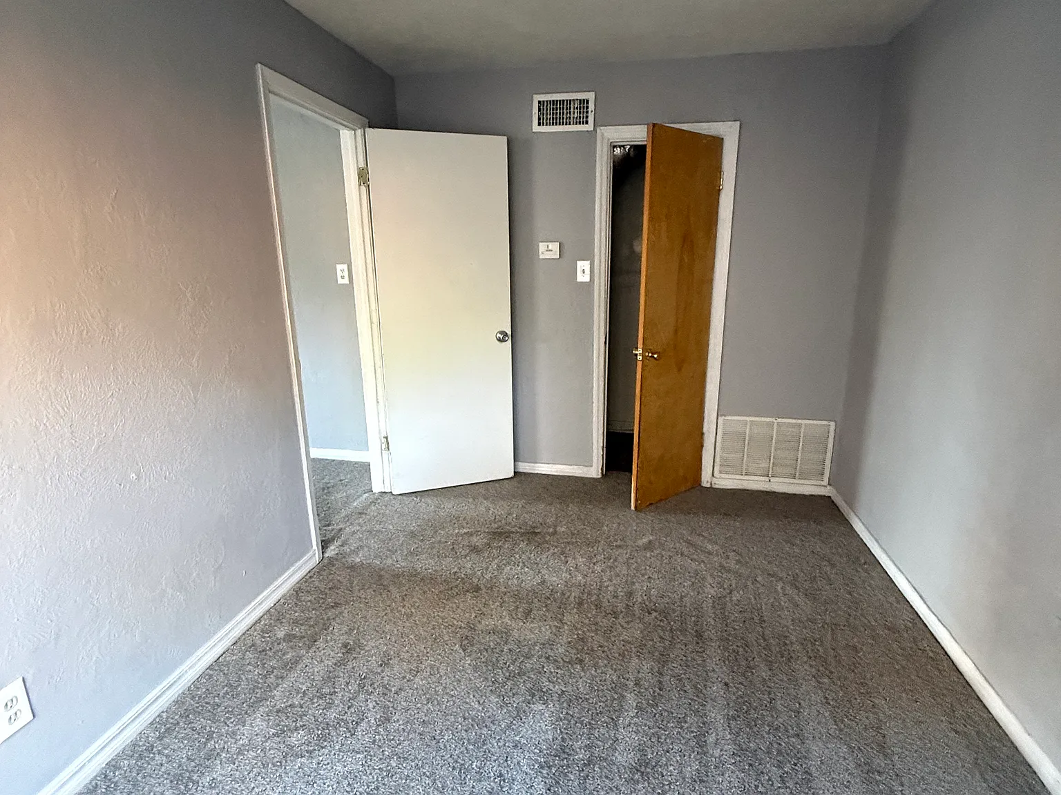 1806 Rose St — Photo 4