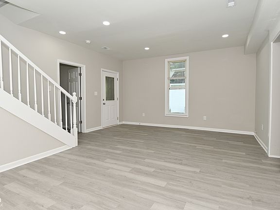 5th image of 805 S 17th St