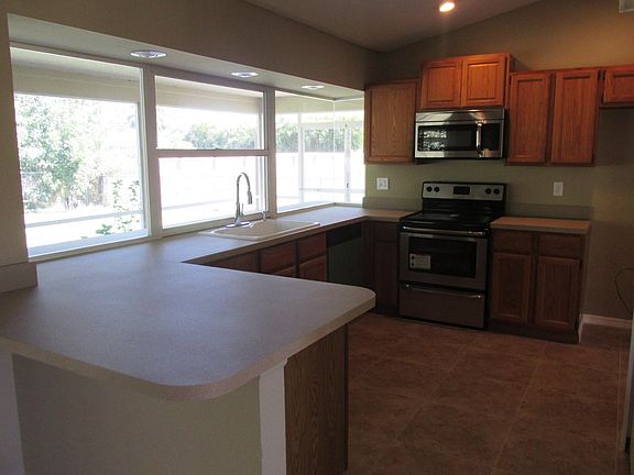 2nd image of 189 NW Peach Street