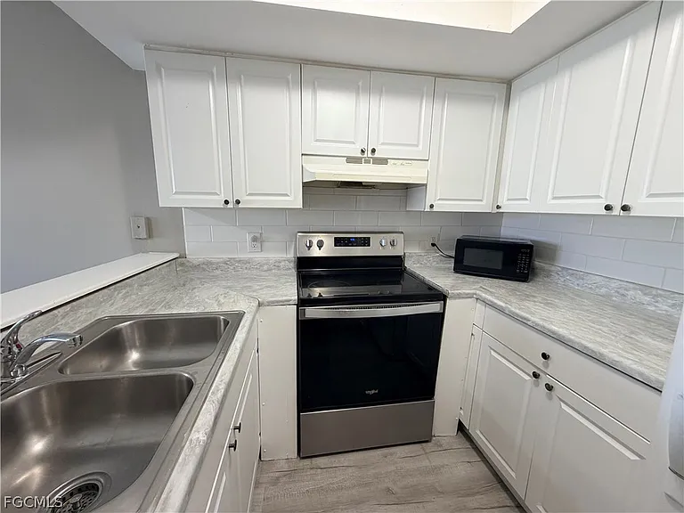 823 Gleason Pkwy #2 — Photo 5