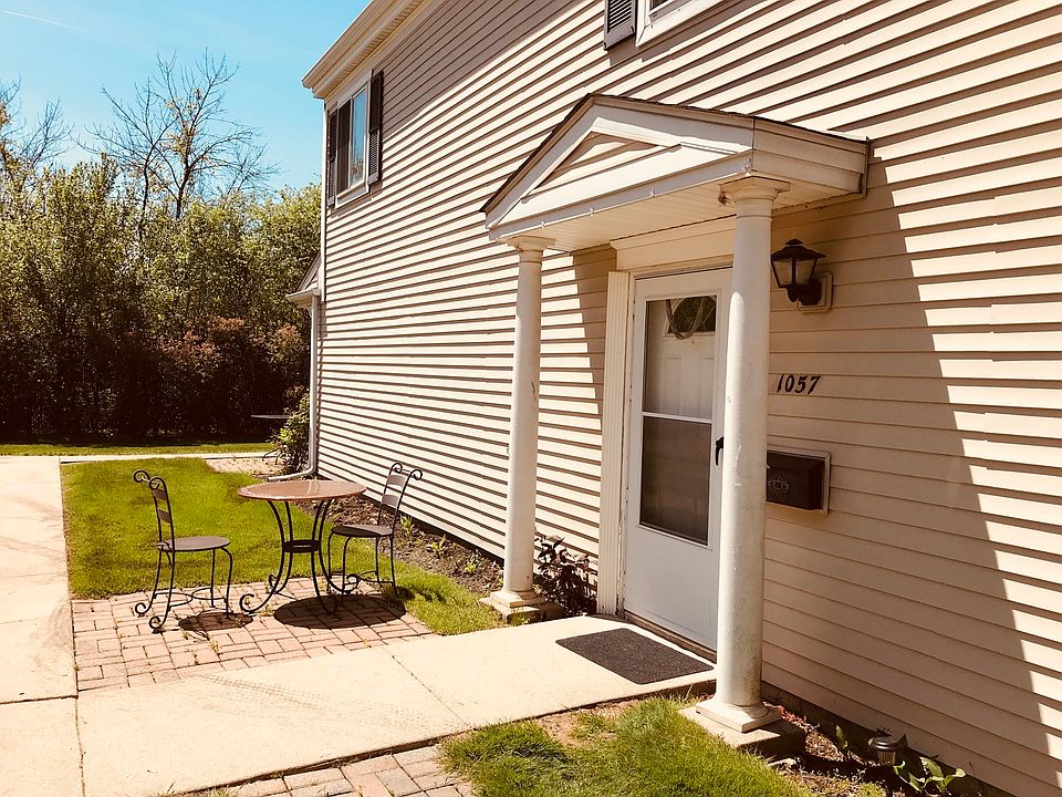 1st image of 1057 Cove Dr #137-D