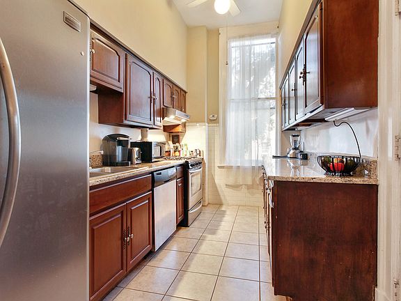 5th image of 7431-33 St. Charles Ave
