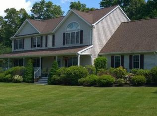 8 Southridge Rd, Prospect, CT 06712