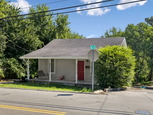 68 N Main St, Springfield, TN 37172