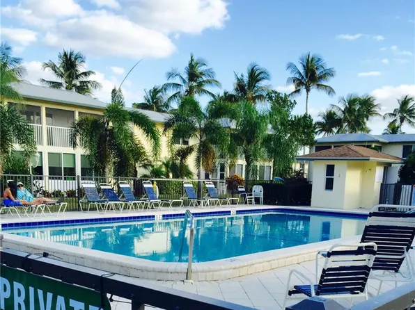 146 Lollypop Ln #851, Naples, FL 34112