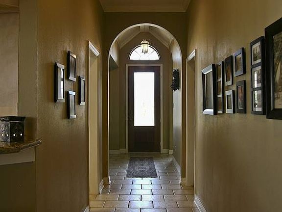 2nd image of 2125 Woodsfield