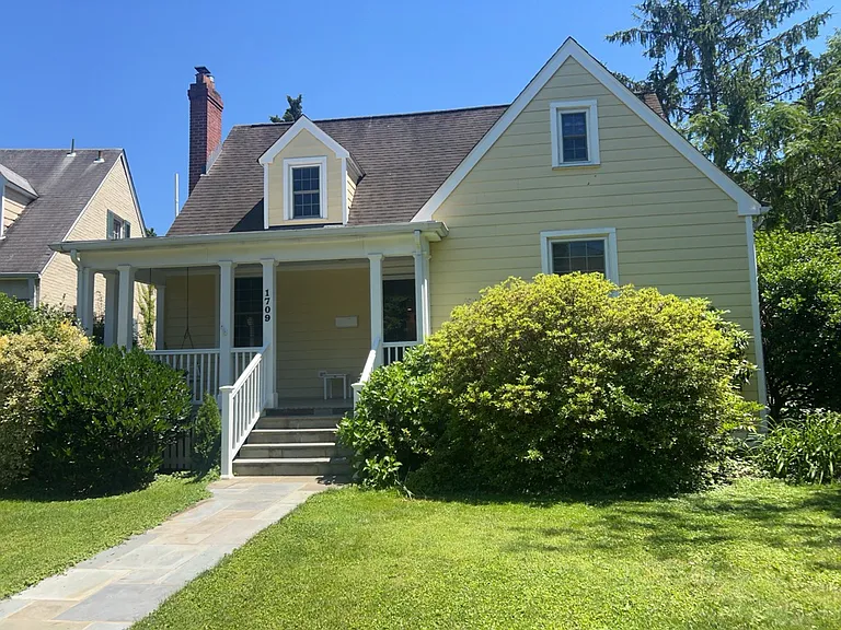 1709 N Calvert St — Photo 1